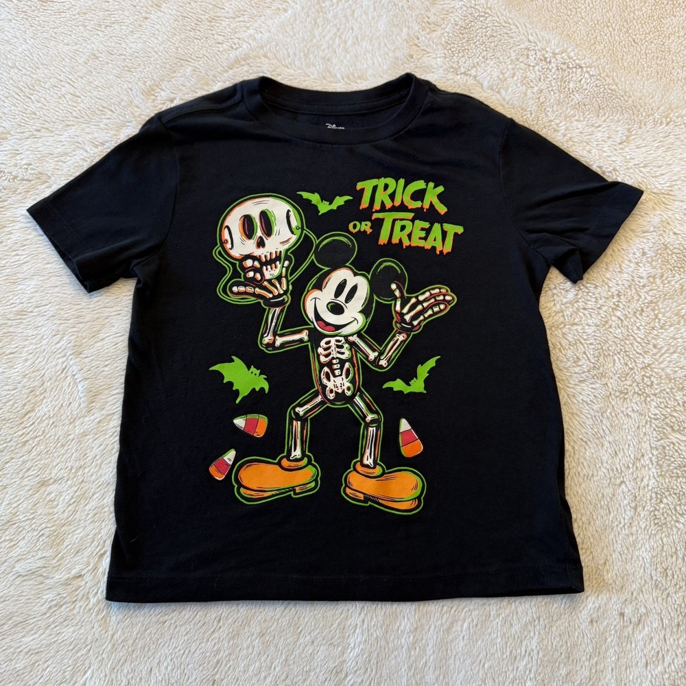 Disney Mickeys Halloween Unisex Kid's Graphic T-shirt Glow in Dark Size 6/7